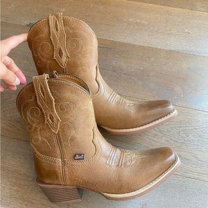 Boot barn boots work for one hour for a work event real leather women’s size 8